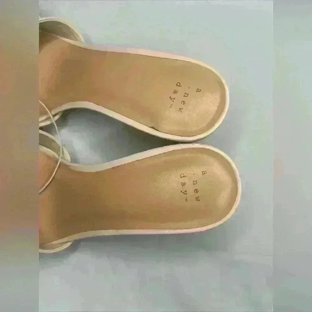 Women's Cream Colored Wedge Heel, New in Box Size 11 A New Day Target - Picture 3 of 9